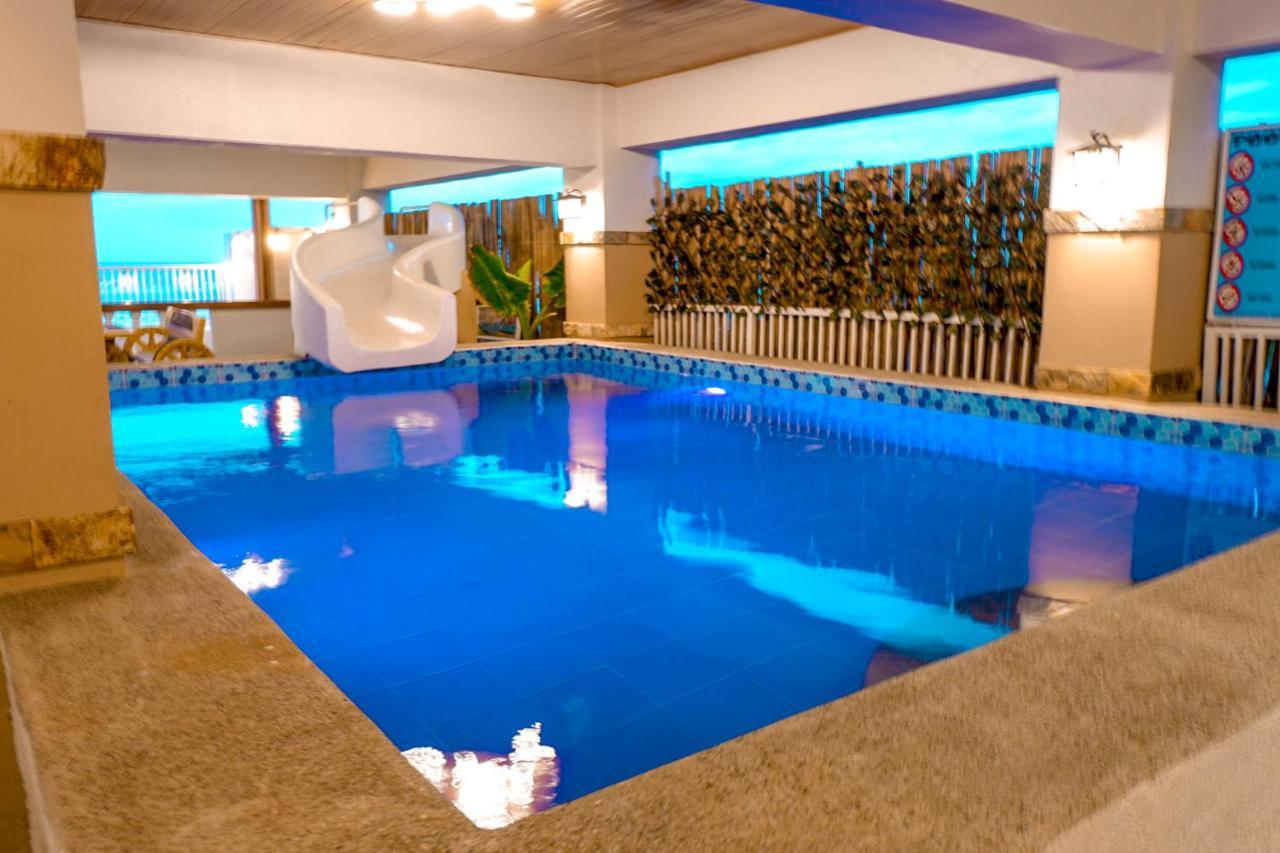 Puffer Isle Resort Dingalan Esterno foto