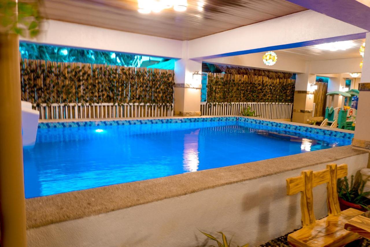 Puffer Isle Resort Dingalan Esterno foto