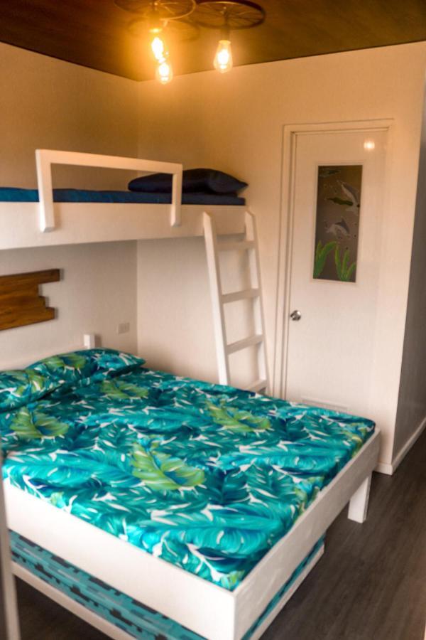 Puffer Isle Resort Dingalan Esterno foto